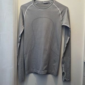 Swiftly tech long sleeve lululemon top